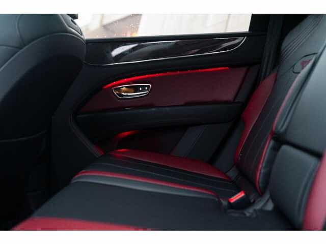 17:Bentley Bentayga S V8, SUV, Claret, Bentley Knokke